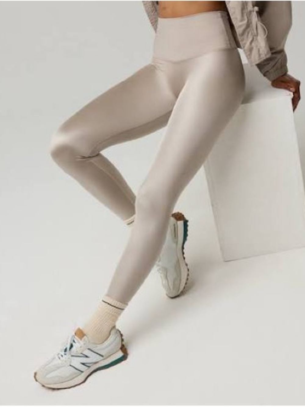 High-Waist Gloss Sculpting Leggings - Taupe